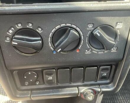 Красный Сеат Кордоба, объемом двигателя 1.8 л и пробегом 163 тыс. км за 2000 $, фото 3 на Automoto.ua