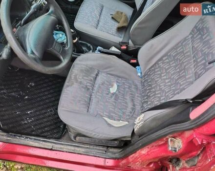 Червоний Сеат Cordoba, об'ємом двигуна 1.39 л та пробігом 250 тис. км за 750 $, фото 2 на Automoto.ua