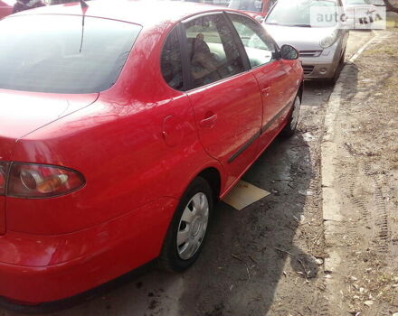 Красный Сеат Кордоба, объемом двигателя 1.4 л и пробегом 217 тыс. км за 3300 $, фото 3 на Automoto.ua