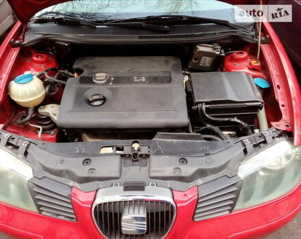 Красный Сеат Кордоба, объемом двигателя 1.4 л и пробегом 217 тыс. км за 3300 $, фото 8 на Automoto.ua