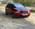 Красный Сеат Кордоба, объемом двигателя 1.4 л и пробегом 200 тыс. км за 4299 $, фото 1 на Automoto.ua