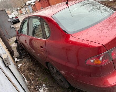 Красный Сеат Кордоба, объемом двигателя 2 л и пробегом 182 тыс. км за 1800 $, фото 3 на Automoto.ua