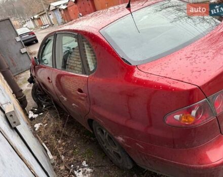 Красный Сеат Кордоба, объемом двигателя 2 л и пробегом 182 тыс. км за 1800 $, фото 2 на Automoto.ua