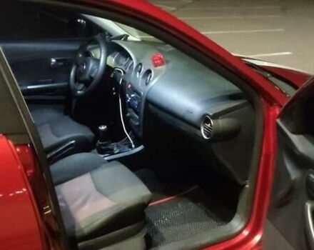 Красный Сеат Кордоба, объемом двигателя 1.98 л и пробегом 238 тыс. км за 4500 $, фото 4 на Automoto.ua