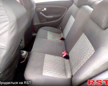 Красный Сеат Кордоба, объемом двигателя 1.4 л и пробегом 300 тыс. км за 2650 $, фото 5 на Automoto.ua