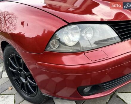 Красный Сеат Кордоба, объемом двигателя 1.98 л и пробегом 160 тыс. км за 3300 $, фото 4 на Automoto.ua
