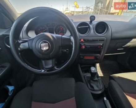 Красный Сеат Кордоба, объемом двигателя 1.98 л и пробегом 222 тыс. км за 4600 $, фото 14 на Automoto.ua