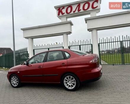 Красный Сеат Кордоба, объемом двигателя 1.98 л и пробегом 161 тыс. км за 3650 $, фото 7 на Automoto.ua