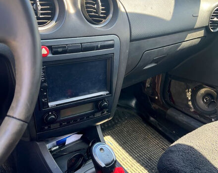 Красный Сеат Кордоба, объемом двигателя 2 л и пробегом 352 тыс. км за 2900 $, фото 10 на Automoto.ua