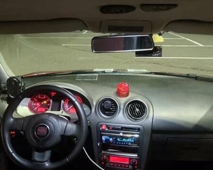 Красный Сеат Кордоба, объемом двигателя 1.98 л и пробегом 238 тыс. км за 4500 $, фото 10 на Automoto.ua