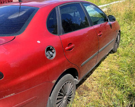 Красный Сеат Кордоба, объемом двигателя 2 л и пробегом 352 тыс. км за 2900 $, фото 7 на Automoto.ua