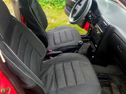 Красный Сеат Кордоба, объемом двигателя 1.4 л и пробегом 600 тыс. км за 1200 $, фото 1 на Automoto.ua