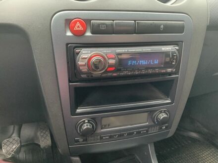 Сеат Кордоба 2007 в Харькове на Automoto.ua Красный Сеат Кордоба, объемом двигателя 2 л и пробегом 1000 тыс. км за 4600 $, фото 1 на Automoto.ua