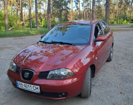 Червоний Сеат Cordoba, об'ємом двигуна 2 л та пробігом 155 тис. км за 5099 $, фото 1 на Automoto.ua