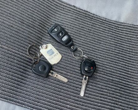 Сеат Кордоба 2006 в Гусятине на Automoto.ua Сеат Кордоба, объемом двигателя 1.4 л и пробегом 100 тыс. км за 3000 $, фото 13 на Automoto.ua