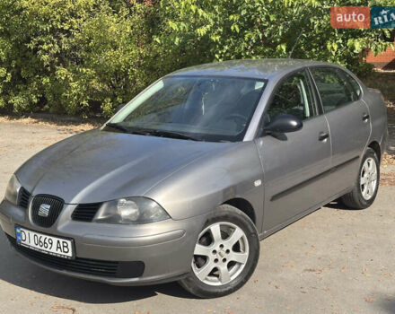 Сірий Сеат Cordoba, об'ємом двигуна 1.39 л та пробігом 261 тис. км за 4800 $, фото 1 на Automoto.ua