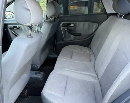 Сірий Сеат Cordoba, об'ємом двигуна 1.4 л та пробігом 300 тис. км за 2000 $, фото 11 на Automoto.ua