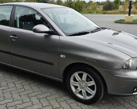 Сірий Сеат Cordoba, об'ємом двигуна 1.4 л та пробігом 200 тис. км за 5450 $, фото 14 на Automoto.ua