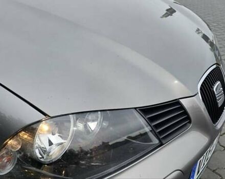 Сірий Сеат Cordoba, об'ємом двигуна 1.4 л та пробігом 200 тис. км за 5450 $, фото 15 на Automoto.ua