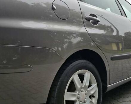 Сірий Сеат Cordoba, об'ємом двигуна 1.4 л та пробігом 200 тис. км за 5450 $, фото 11 на Automoto.ua