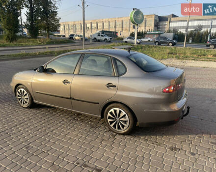 Серый Сеат Кордоба, объемом двигателя 1.39 л и пробегом 200 тыс. км за 4800 $, фото 7 на Automoto.ua