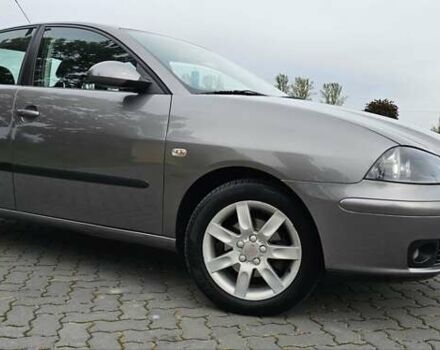 Сірий Сеат Cordoba, об'ємом двигуна 1.4 л та пробігом 200 тис. км за 5450 $, фото 39 на Automoto.ua