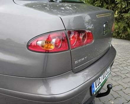 Сірий Сеат Cordoba, об'ємом двигуна 1.4 л та пробігом 200 тис. км за 5450 $, фото 8 на Automoto.ua