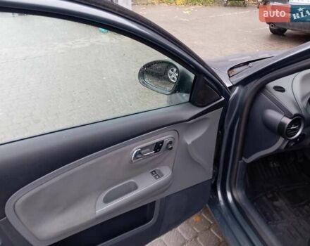 Сірий Сеат Cordoba, об'ємом двигуна 1.4 л та пробігом 169 тис. км за 4200 $, фото 10 на Automoto.ua