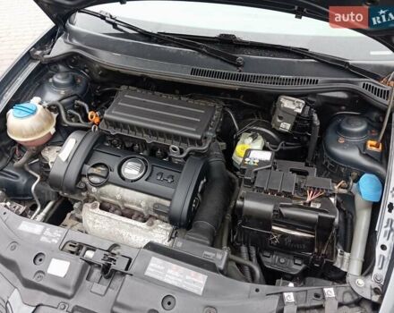 Сірий Сеат Cordoba, об'ємом двигуна 1.4 л та пробігом 169 тис. км за 4200 $, фото 3 на Automoto.ua