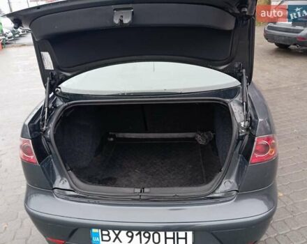 Сірий Сеат Cordoba, об'ємом двигуна 1.4 л та пробігом 169 тис. км за 4200 $, фото 2 на Automoto.ua