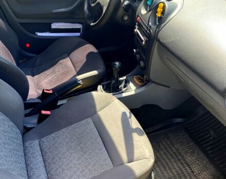 Сірий Сеат Cordoba, об'ємом двигуна 1.4 л та пробігом 195 тис. км за 3400 $, фото 5 на Automoto.ua