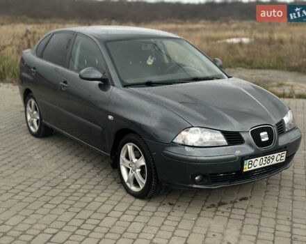 Сірий Сеат Cordoba, об'ємом двигуна 1.98 л та пробігом 232 тис. км за 2999 $, фото 8 на Automoto.ua