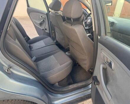 Сірий Сеат Cordoba, об'ємом двигуна 1.4 л та пробігом 270 тис. км за 2750 $, фото 16 на Automoto.ua