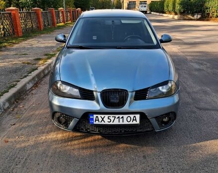 Серый Сеат Кордоба, объемом двигателя 2 л и пробегом 280 тыс. км за 4800 $, фото 1 на Automoto.ua