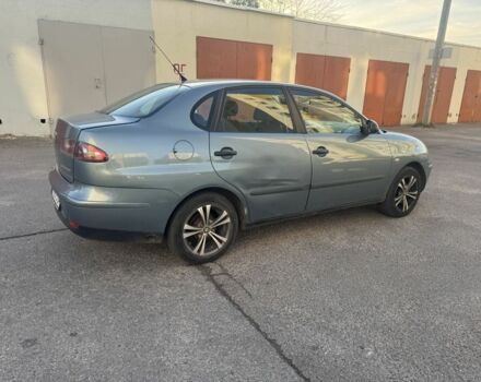 Сірий Сеат Cordoba, об'ємом двигуна 1.4 л та пробігом 270 тис. км за 2750 $, фото 7 на Automoto.ua