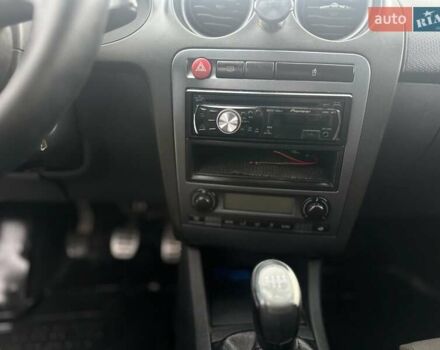 Сірий Сеат Cordoba, об'ємом двигуна 1.98 л та пробігом 232 тис. км за 2999 $, фото 7 на Automoto.ua