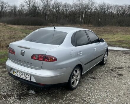 Сірий Сеат Cordoba, об'ємом двигуна 1.98 л та пробігом 220 тис. км за 3600 $, фото 5 на Automoto.ua