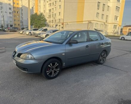 Сірий Сеат Cordoba, об'ємом двигуна 1.4 л та пробігом 270 тис. км за 2750 $, фото 1 на Automoto.ua