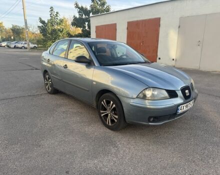 Сірий Сеат Cordoba, об'ємом двигуна 1.4 л та пробігом 270 тис. км за 2750 $, фото 9 на Automoto.ua