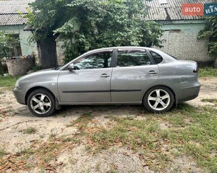 Сірий Сеат Cordoba, об'ємом двигуна 1.98 л та пробігом 330 тис. км за 3000 $, фото 10 на Automoto.ua