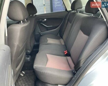 Сірий Сеат Cordoba, об'ємом двигуна 1.98 л та пробігом 215 тис. км за 4900 $, фото 14 на Automoto.ua