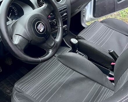 Серый Сеат Кордоба, объемом двигателя 2 л и пробегом 205 тыс. км за 3400 $, фото 4 на Automoto.ua