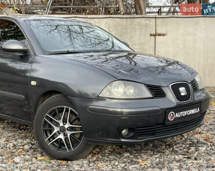 Серый Сеат Кордоба, объемом двигателя 1.98 л и пробегом 268 тыс. км за 4290 $, фото 1 на Automoto.ua