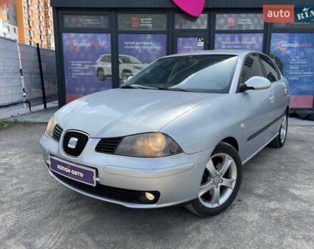Сірий Сеат Cordoba, об'ємом двигуна 1.98 л та пробігом 215 тис. км за 4900 $, фото 12 на Automoto.ua