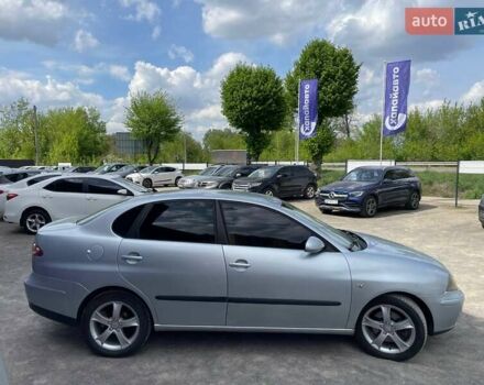 Сірий Сеат Cordoba, об'ємом двигуна 1.98 л та пробігом 215 тис. км за 4900 $, фото 4 на Automoto.ua