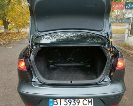 Сеат Cordoba 2009 у Полтаві на Automoto.ua Сірий Сеат Cordoba, об'ємом двигуна 1.98 л та пробігом 289 тис. км за 5700 $, фото 3 на Automoto.ua