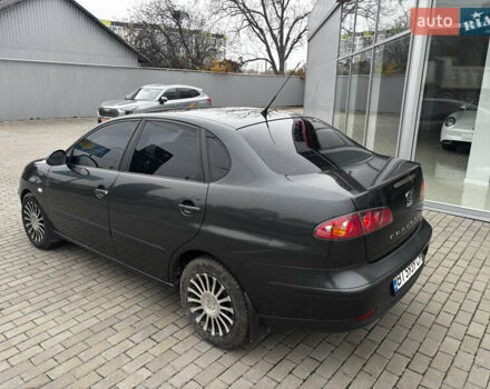 Серый Сеат Кордоба, объемом двигателя 2 л и пробегом 289 тыс. км за 4999 $, фото 5 на Automoto.ua