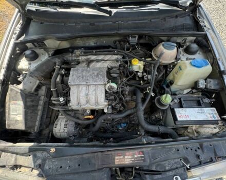 Серый Сеат Кордоба, объемом двигателя 1.6 л и пробегом 226 тыс. км за 1500 $, фото 4 на Automoto.ua