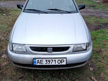 Серый Сеат Кордоба, объемом двигателя 1.4 л и пробегом 0 тыс. км за 1600 $, фото 1 на Automoto.ua