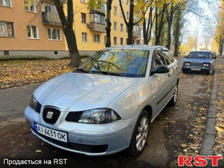 Сірий Сеат Cordoba, об'ємом двигуна 1.4 л та пробігом 200 тис. км за 3600 $, фото 1 на Automoto.ua